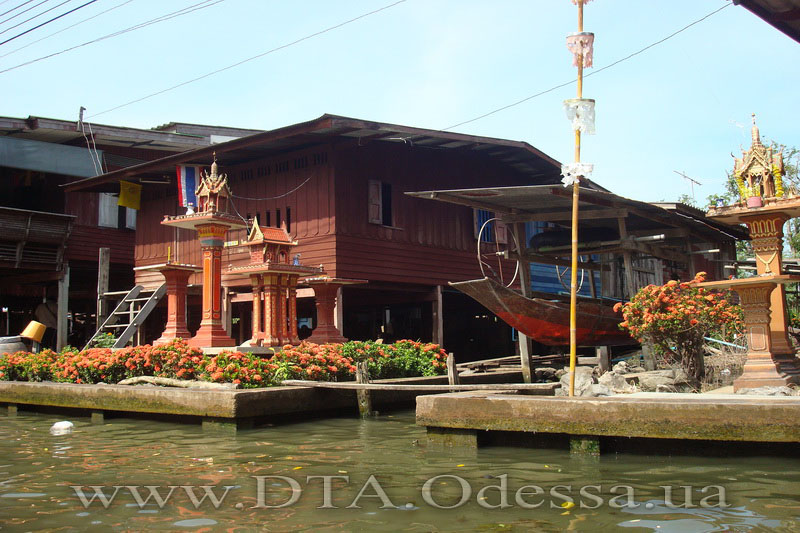 Thailand, Kanchanaburi, Excursion on the River Kwai